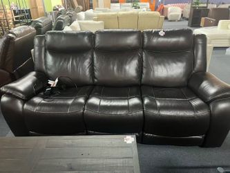 Harvey Leather Power Reclining Sofa with Power Headrests，$650
