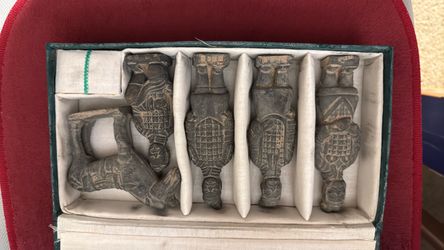 6 pieces vintage Chinese terracotta clay soldiers figures