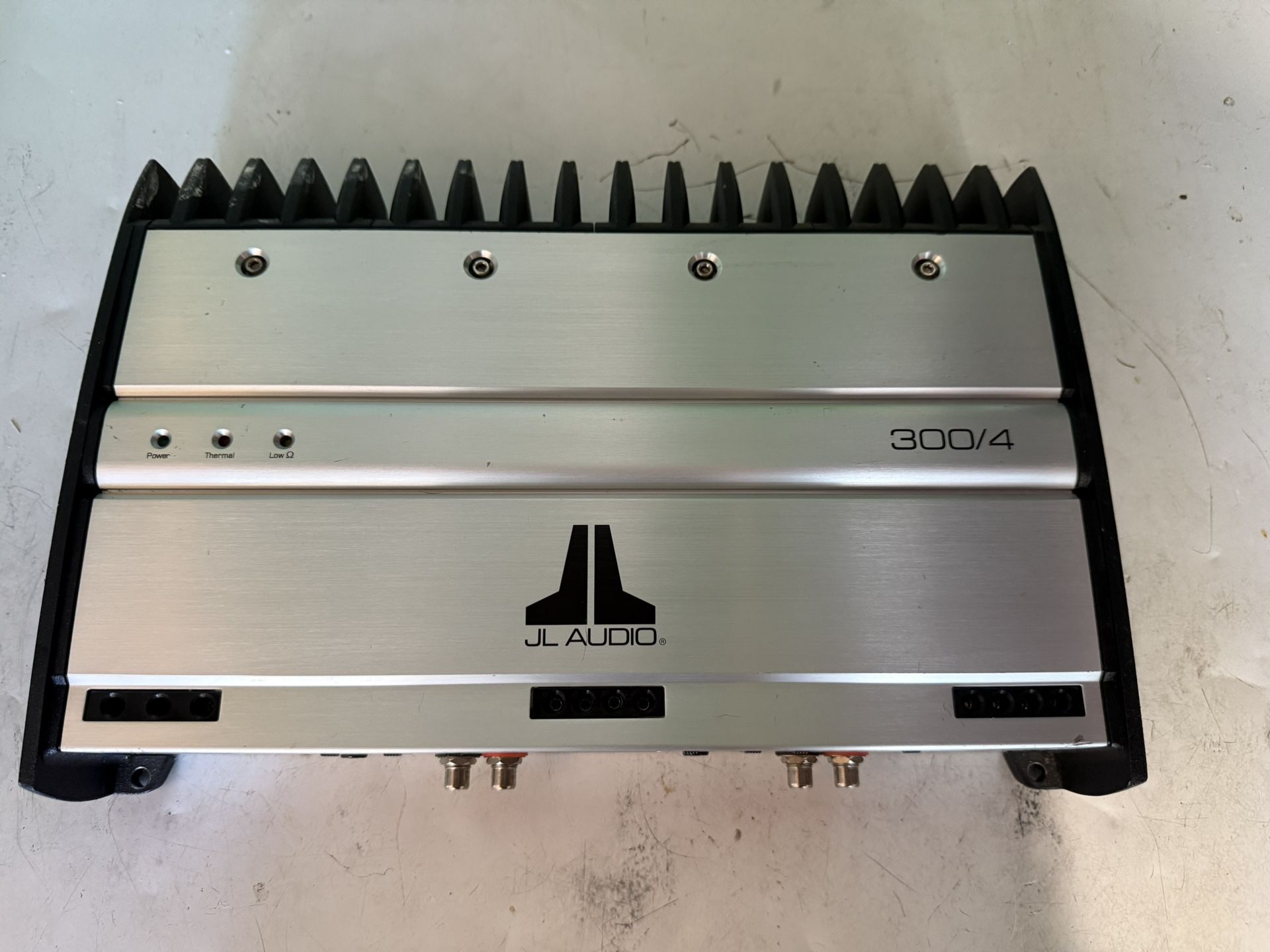 Jl Audio 300/4