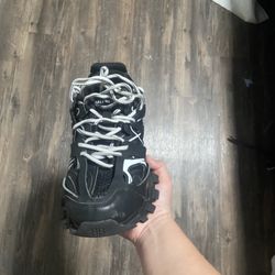 Selling Balenciaga Tracks 