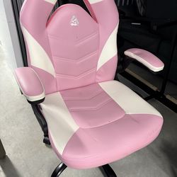 N-GEN Pink and white chair for video games