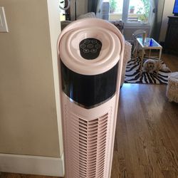 NEW IN BOX Tower Oscillating Fan 46" PINK