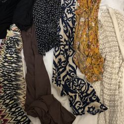 Over 50 Pieces Of Women’s Wardrobe - Barely Worn In Great Condition - wide variety