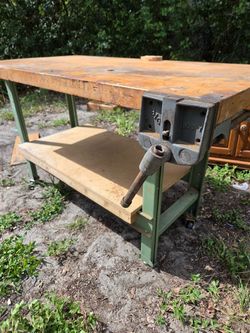 Work table $85 Located Mount Dora Fla 32757