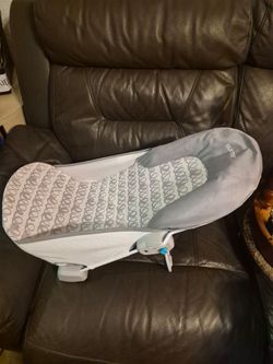 Baby shower chair