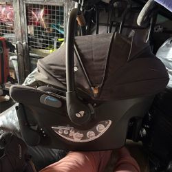 Joie Infant Car Seat 
