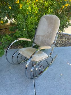 Vintage chrome rocking chair ( can deliver for $10 )
