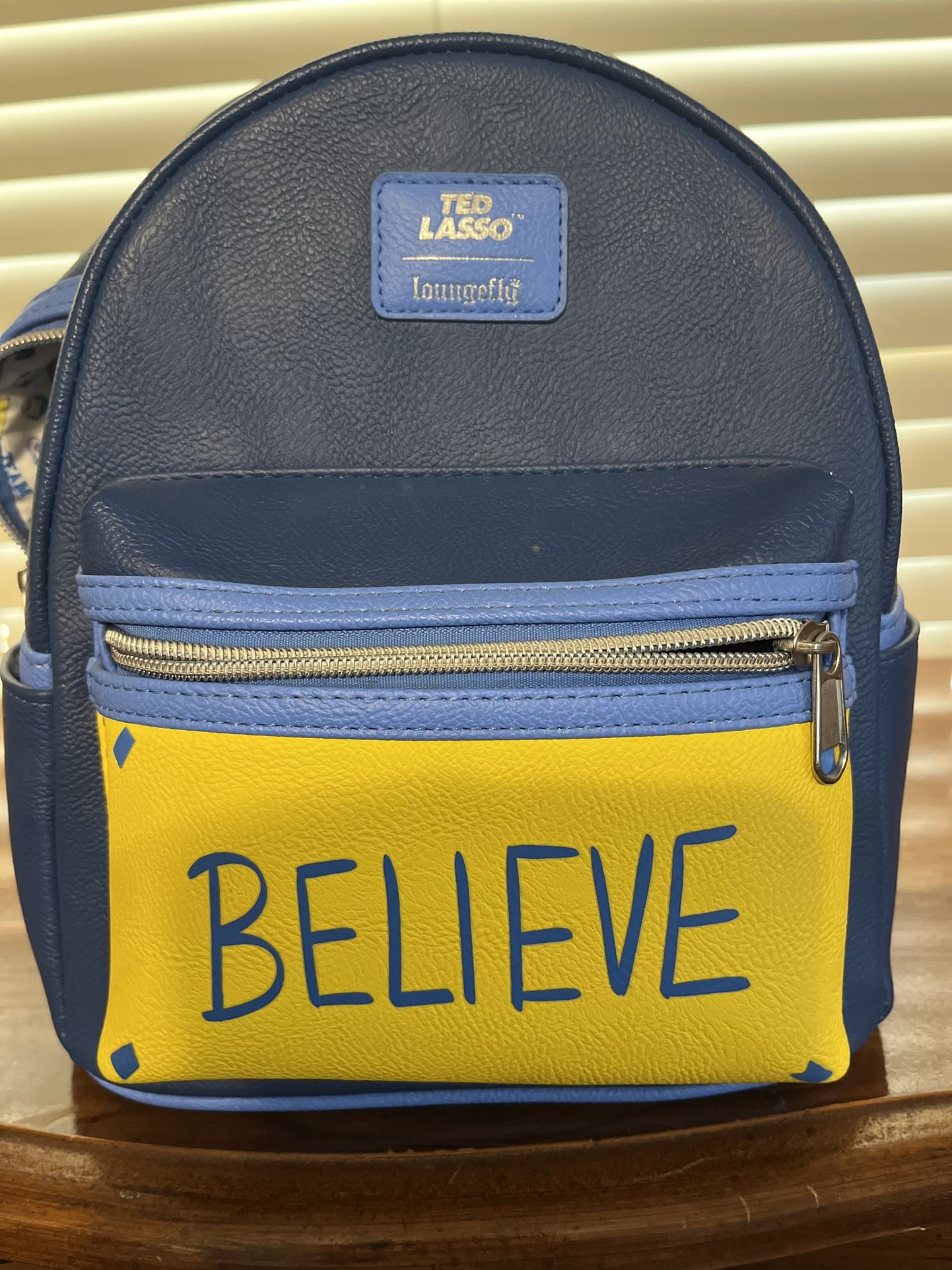 Lounge fly backpack