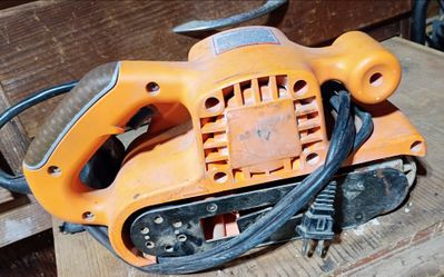 Belt sander