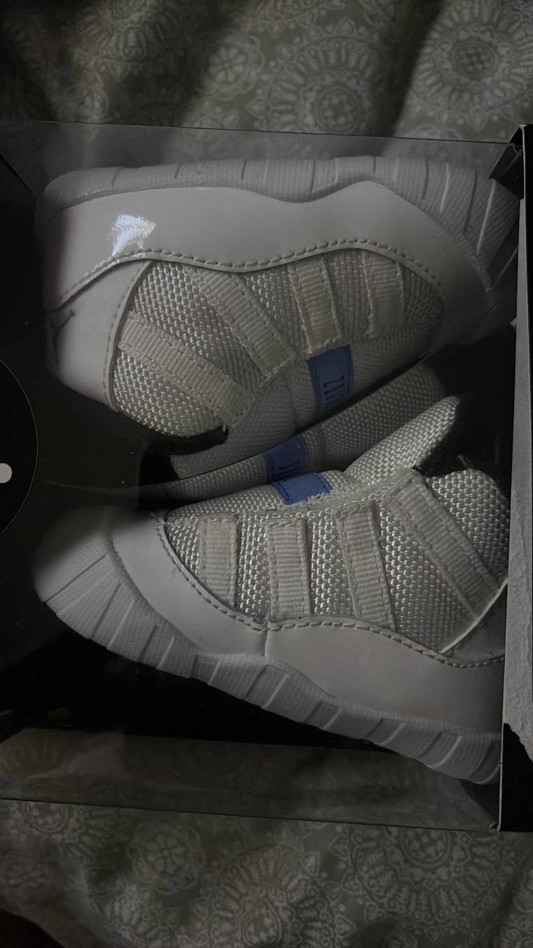 Baby Jordan Size 4. C