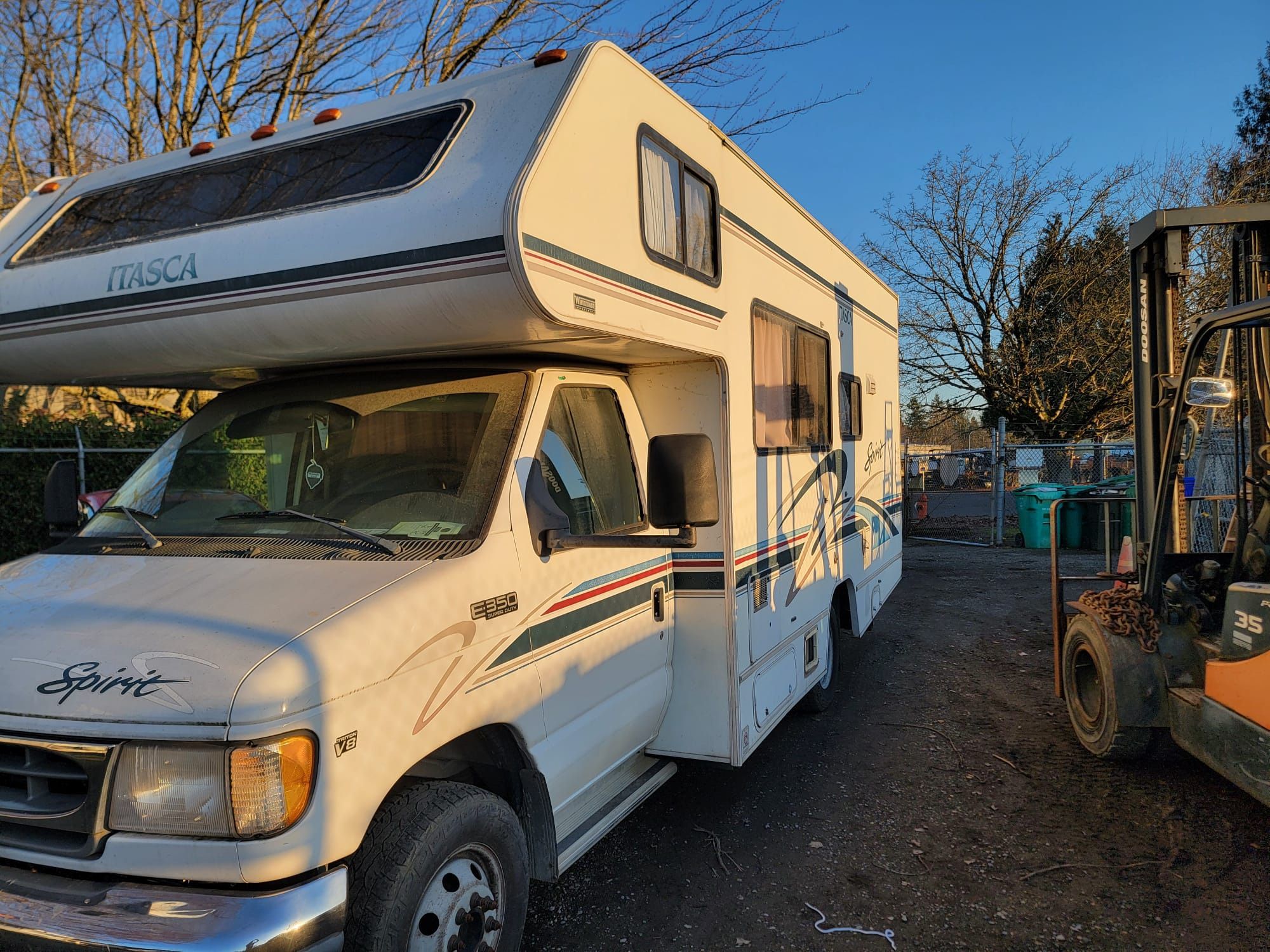 2000 Ford Itasca sprit