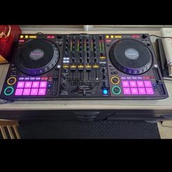 Pioneer DDJ-1000 4-channel performance DJ controller for rekordbox