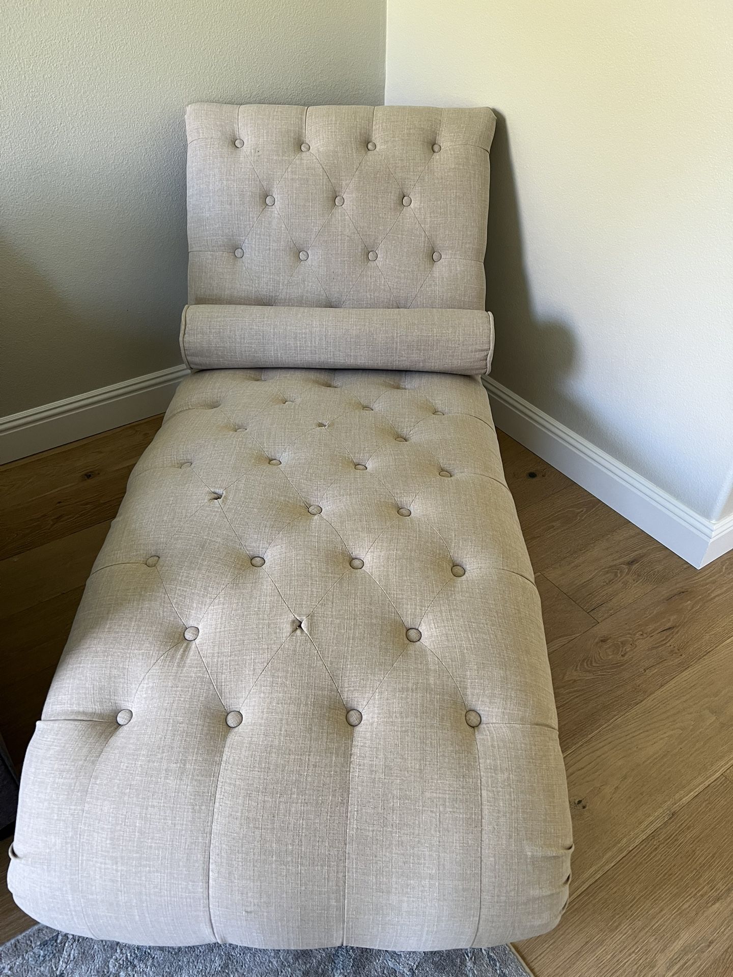Beige Tufted Chaise Lounge