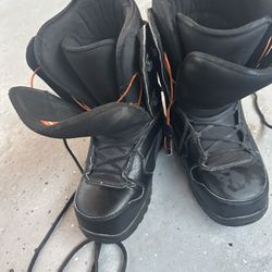 ThirtyTwo “Exit” Snowboard Boots – Men’s 9 – Good Condition