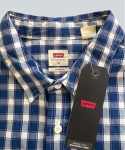 Levi's Standard Plaid Button-Up Shirt XL