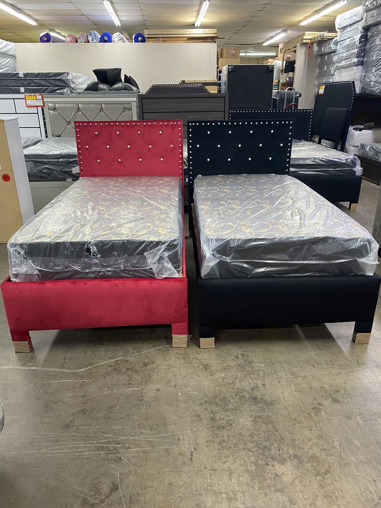 Twin Bed With Mattress