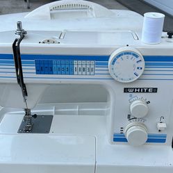 White Sewing Machine Good Working Excellent Condition 