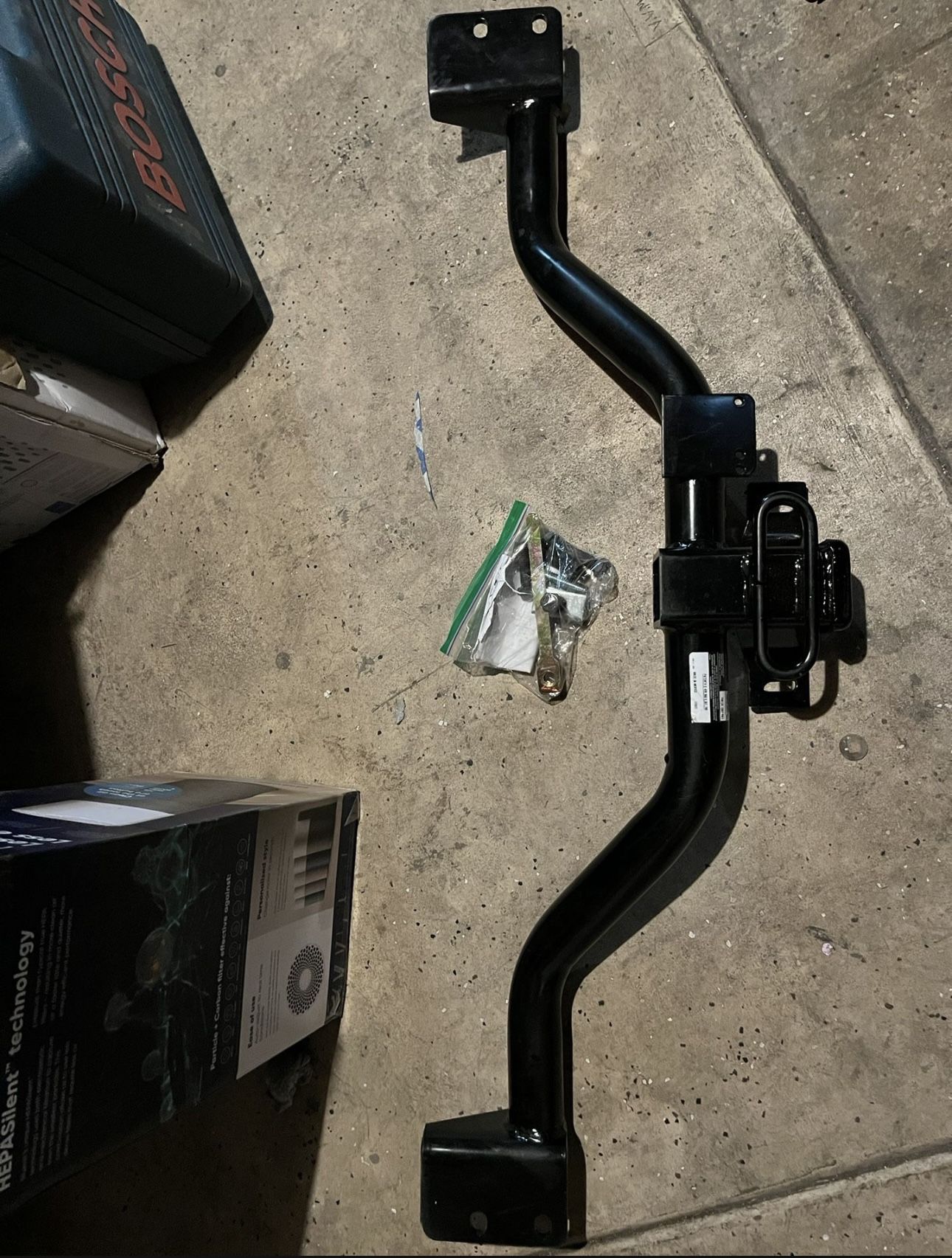 Reese 44569 dClass 3 Trailer Hitch, 2 Inch Receiver