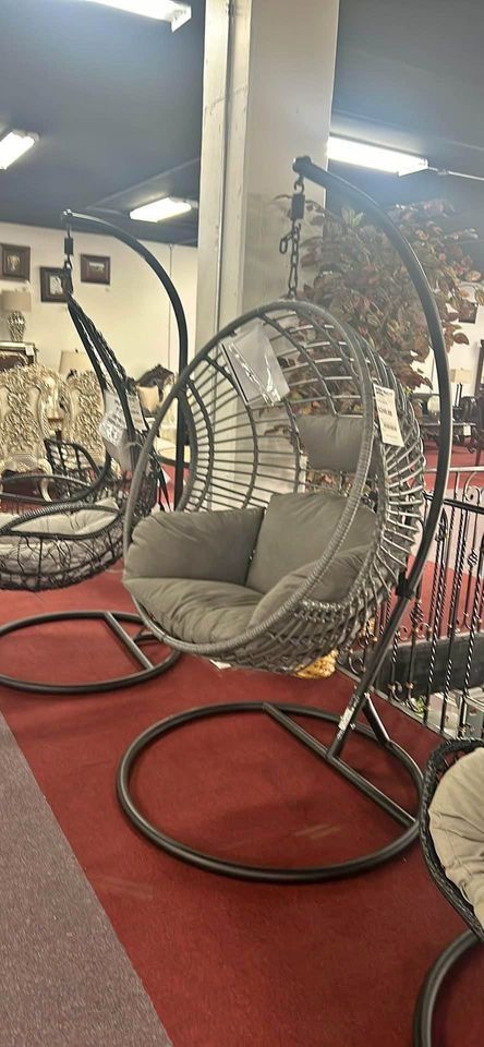 WICKER Hanging EGG Chair w same day delivery