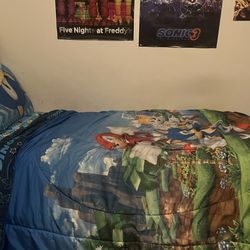 Full size bed
