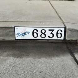 Dodger Curb