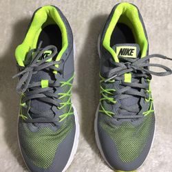 Nike Air Relentless Men’s Lace Up Running Shoes Size 7.5 