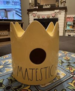 Rae Dunn yellow crown, majestic birdhouse