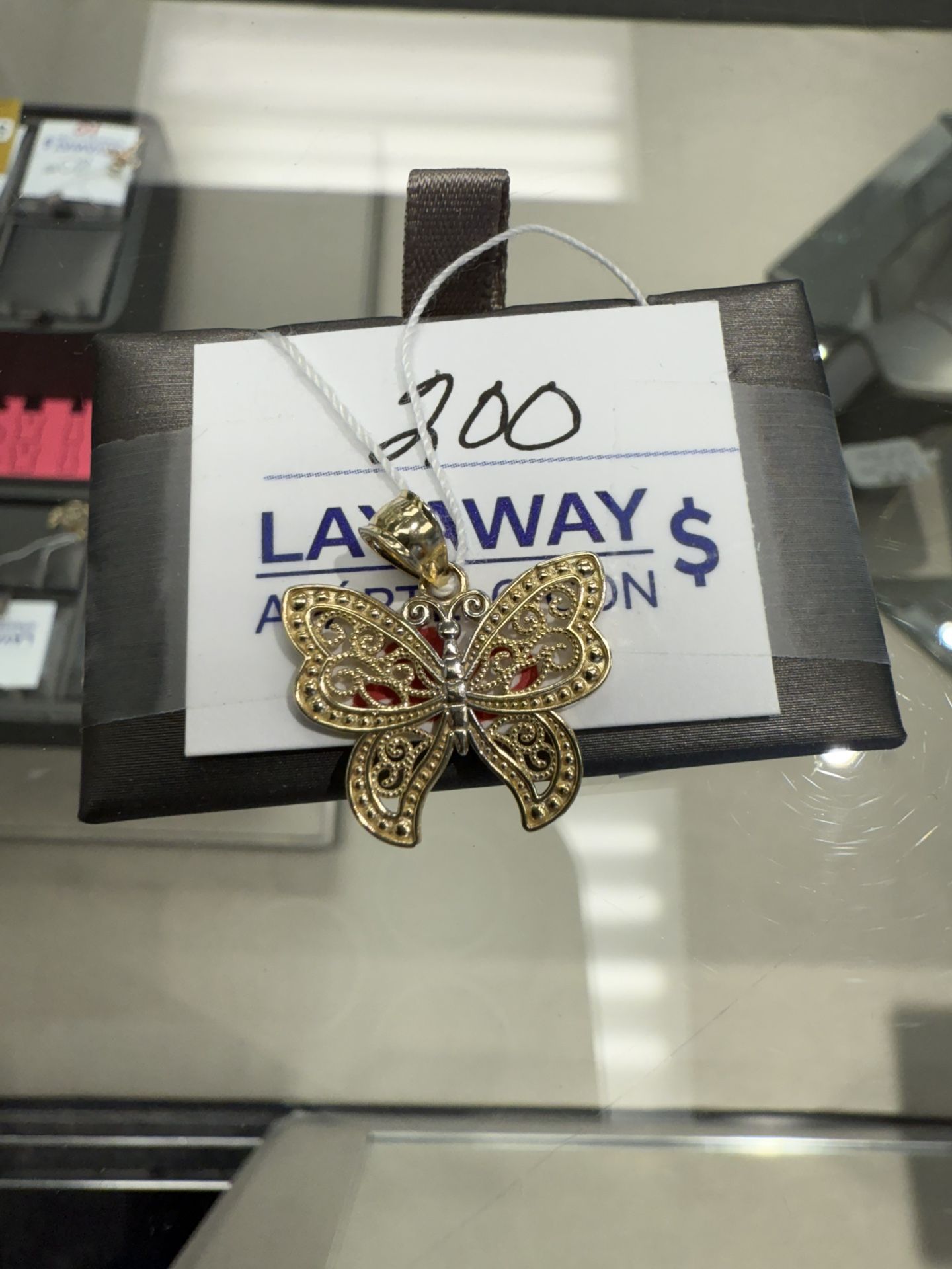 Very Pretty 14k Gold Butterfly Pendant Charm $200