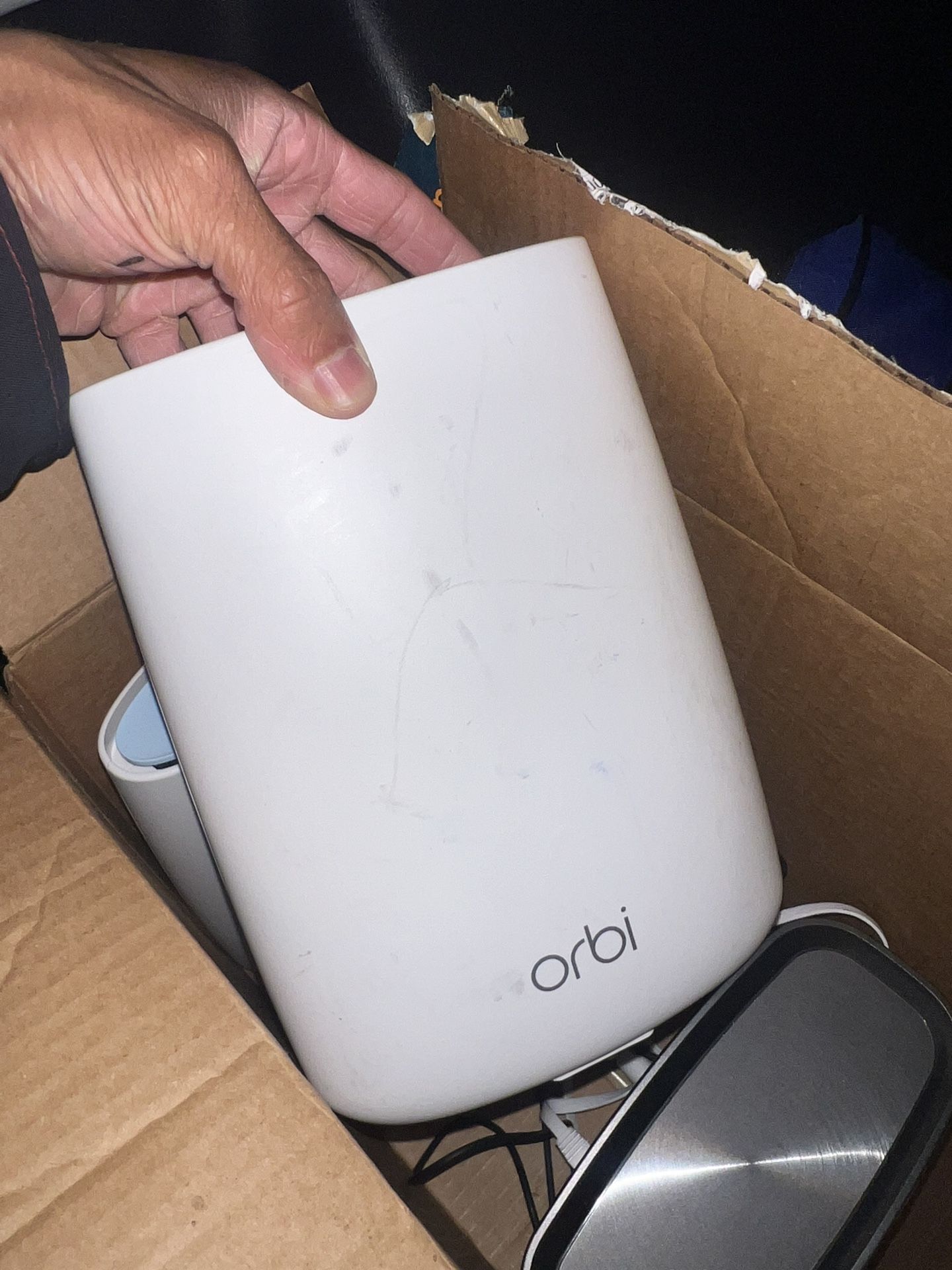 NETGEAR Orbi 4G LTE Mesh WiFi Router