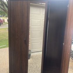 Armoire Closet