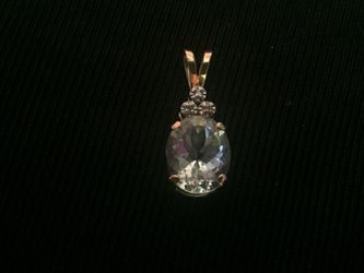 14k solid gold nice pendant