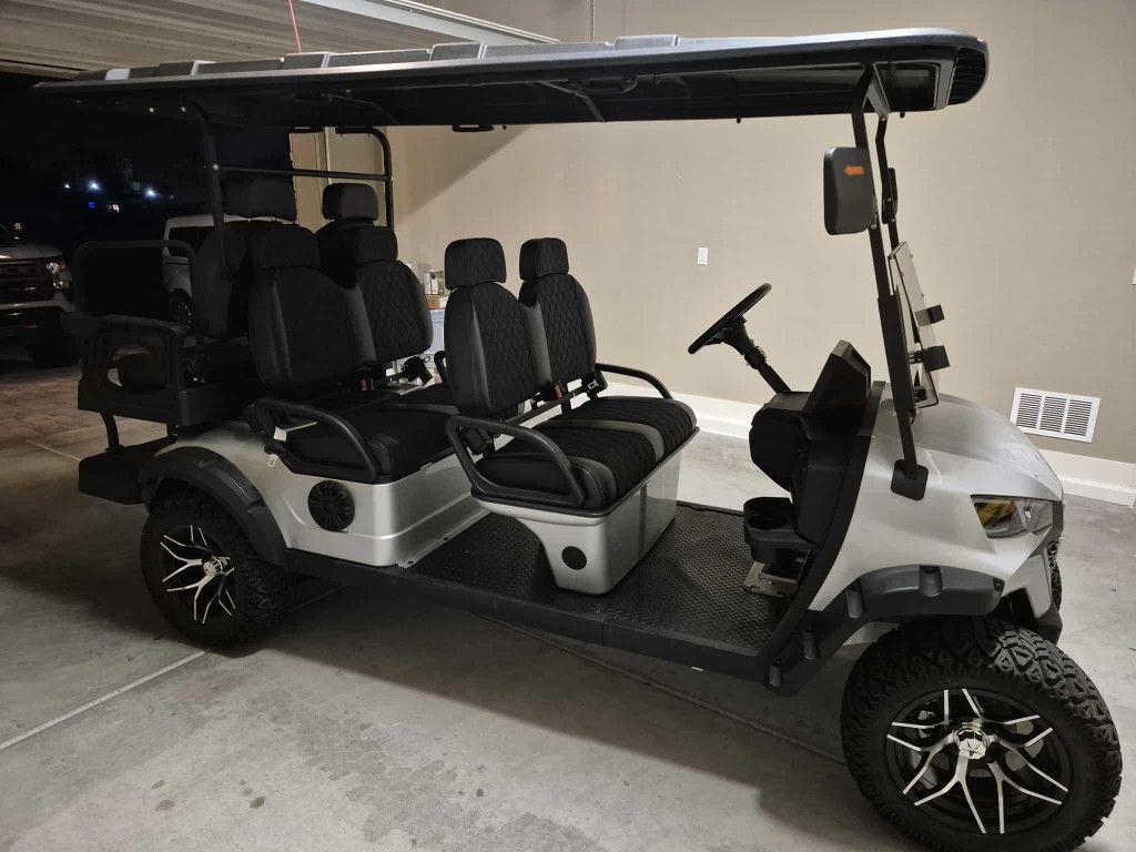 2025 Rebel 6 seater Golf Cart