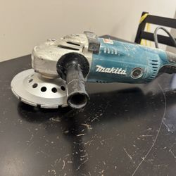 Makita Grinder With New Diamond Blade