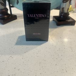 Valentino Uomo Born In Roma 