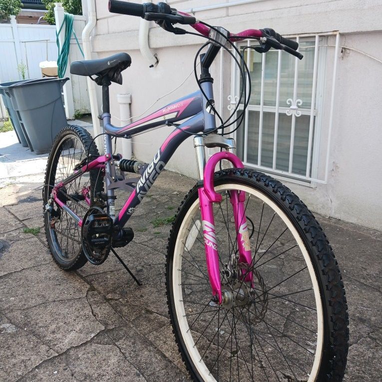 AVIGO Mountain Ridge Adult Bike 26 Wheels for Sale in Brooklyn NY OfferUp