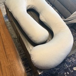 Pregnancy Pillow