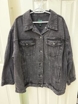 Wild Fable Women's Gray Oversized Jean Jacket, 1X, Button Front Collared Pockets