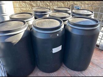 Clean 55 gallon barrels $25 each