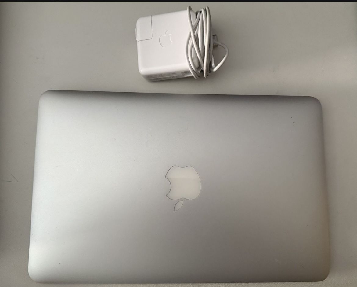 MacBook air 11inch