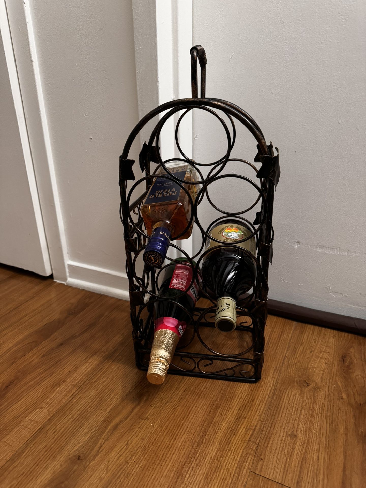 BEAUTIFUL AND ELEGANT WHEREVER YOU PUT IT (rustic )