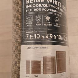 REDUCED!!!!  8x10 Indoor/Outdoor Rug
