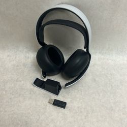 Sony pulse elite PS five headphones, white and color like new for Sony PlayStation game unit