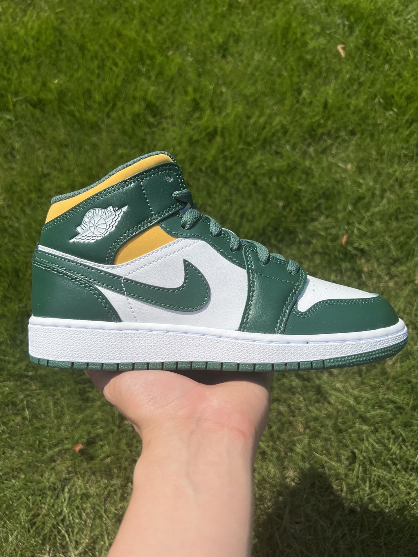 Jordan 1 Mid “Sonics” (GS) Size 4.5Y Brand New