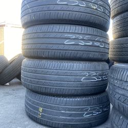 235/65R18 Marca Michelin Usadas En Perfectas Condiciones De Vida 