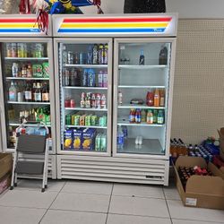 Commercial Glass Front Refrigerator 