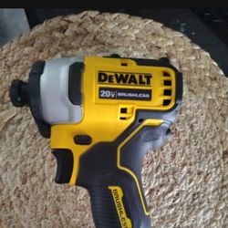 DeWalt Impact Driver....Impacto DeWalt 