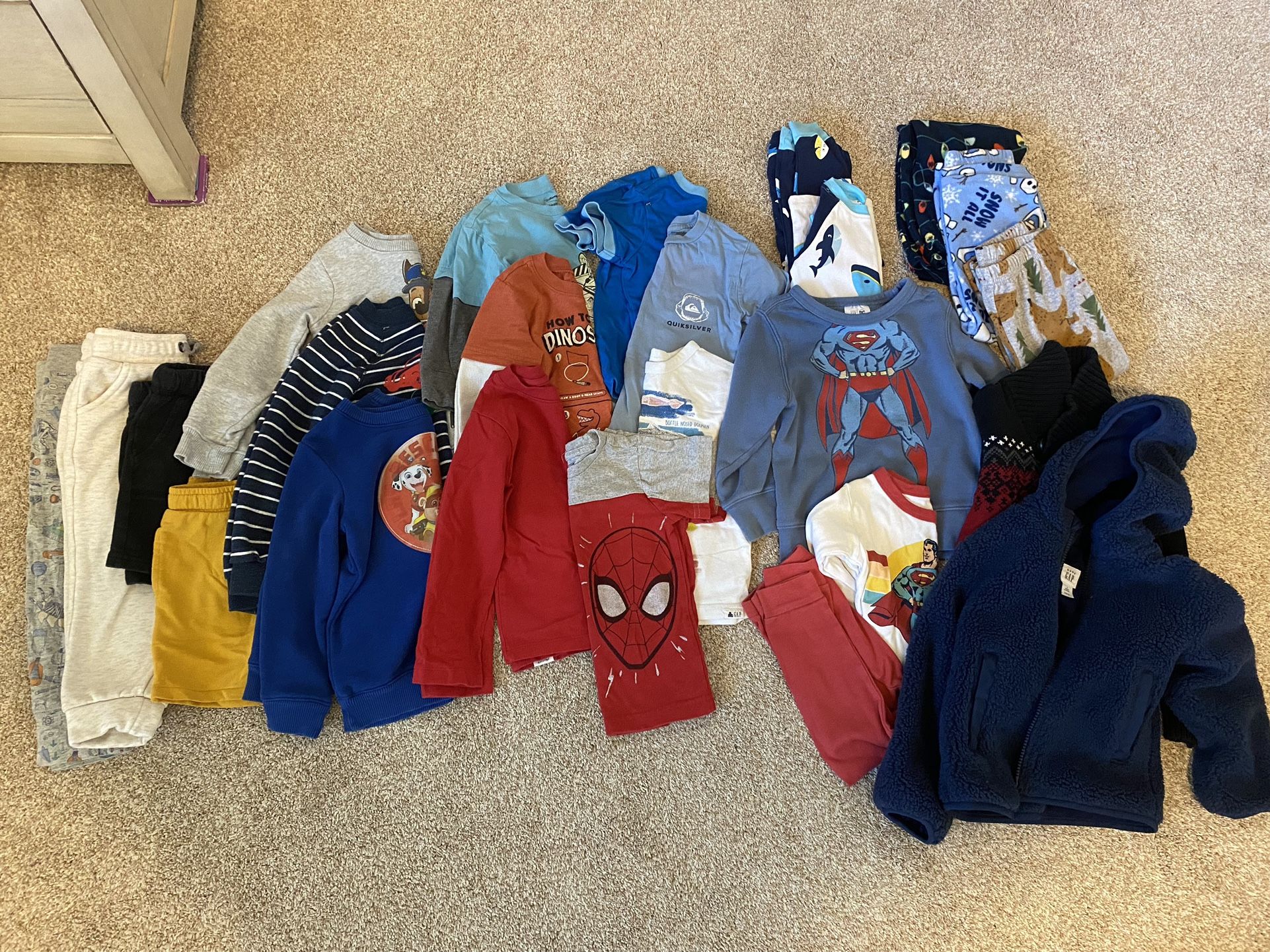 Boys 2T / 3T Clothes Bundle