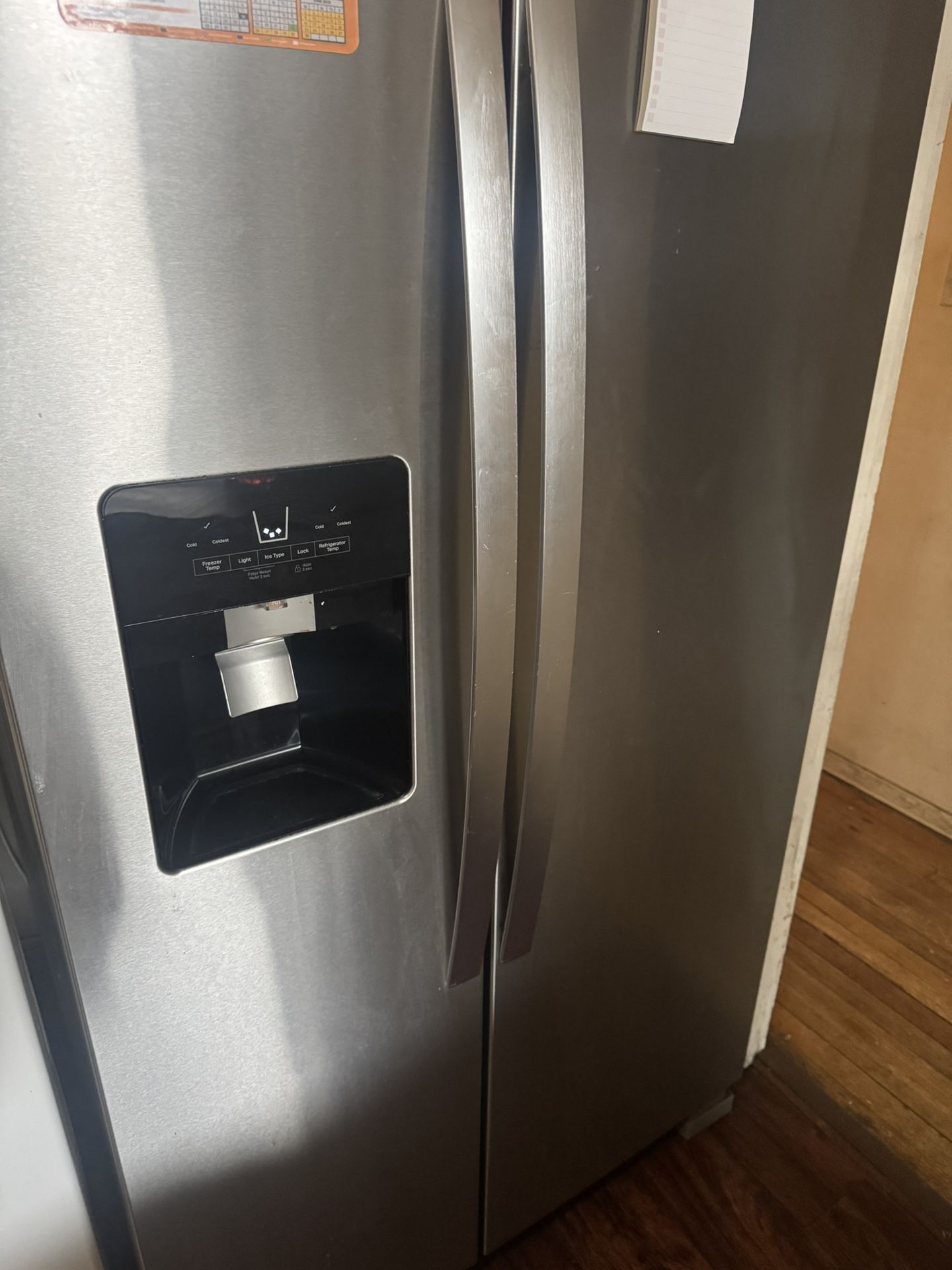 Whirlpool icemaker refrigerator