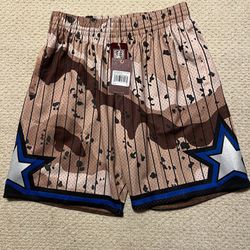 Brand new with tags Mitchell and Ness Orlando Magic Camo Shorts Size large 