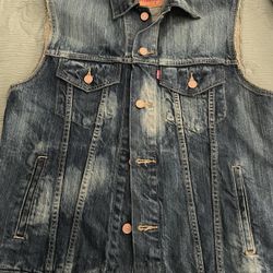 Men’s Levi  Vest